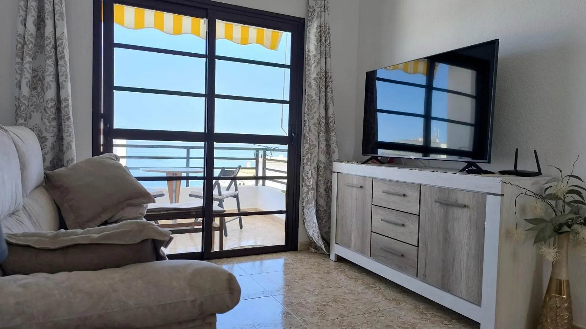 פוארטו דה סנטיאגו Apartment Edith - Complex Tagara, Fully Equipped, Ac And Pool ספרד