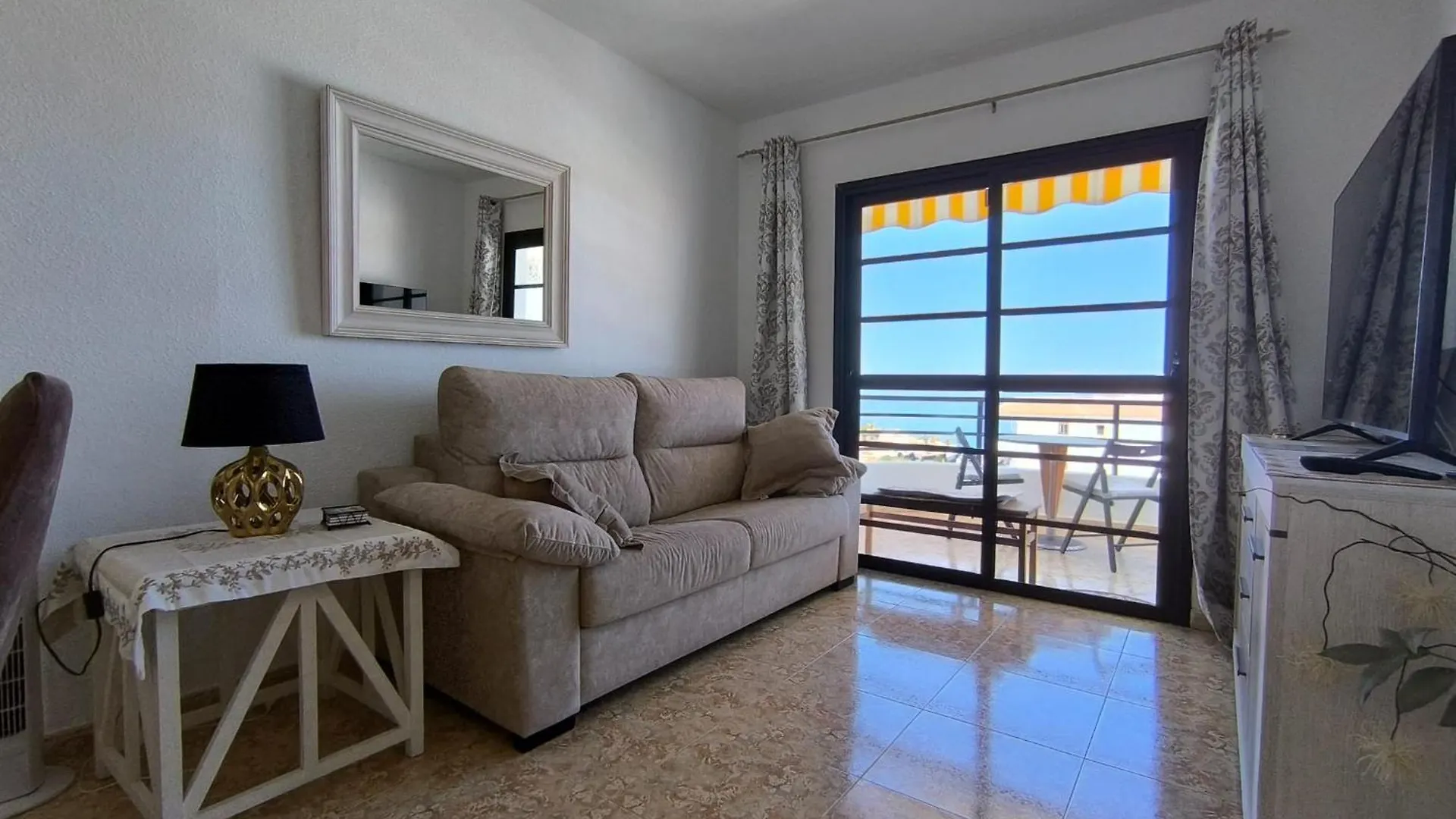 פוארטו דה סנטיאגו Apartment Edith - Complex Tagara, Fully Equipped, Ac And Pool 0*, פוארטו דה סנטיאגו