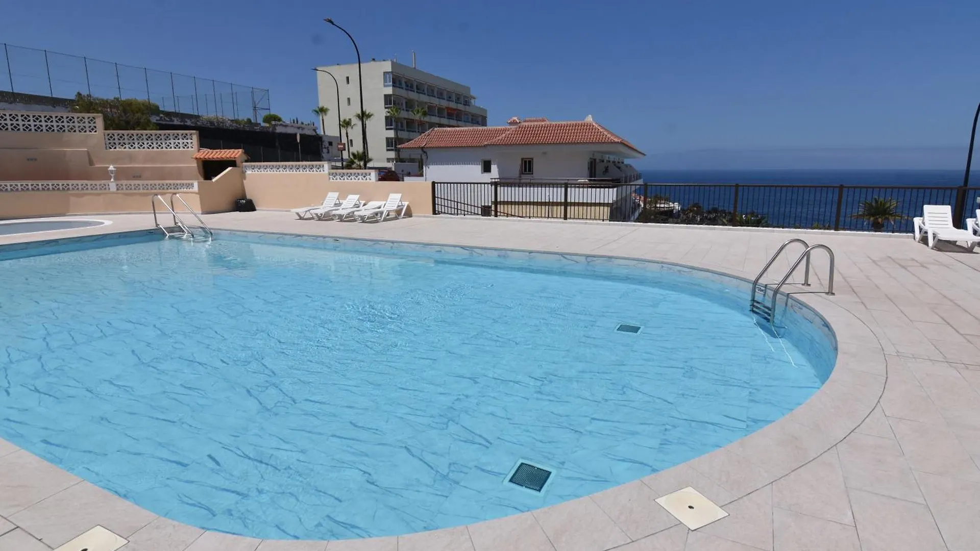 Apartment Edith - Complex Tagara, Fully Equipped, Ac And Pool Puerto de Santiago  0*, Puerto de Santiago (Tenerife)